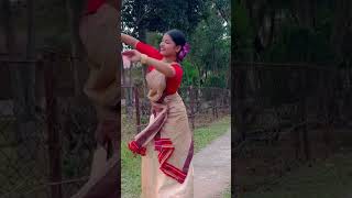 Bihu JujonaRoshmi Rekha’s Bihu dance assamesetheatre assam [upl. by Seebeck]