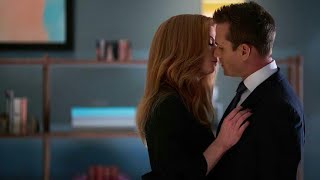 Harvey and Donna  Darvey kiss [upl. by Otsenre276]