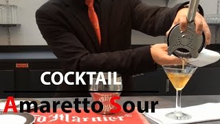 Tutoriel cocktail  Comment faire un Amaretto Sour  version 1 [upl. by Alleahcim85]