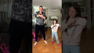 Ludovica Insegna a Ballare Hip Hop a Papà Gennaro 😂 auroraeludovica shorts [upl. by Idonna]