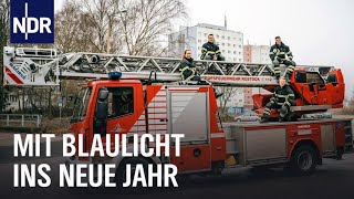 Reupload Silvester Notfallärzte und Feuerwehrleute im Einsatz  Die Nordreportage  NDR Doku [upl. by Walczak818]