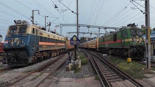 WOW 2 Trains Arrive at Same Time [upl. by Harberd]