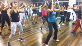 Salsamerengueregueton cumbiabachata en la clase de rumba de Platinum Fitnessf4v [upl. by Diamond79]