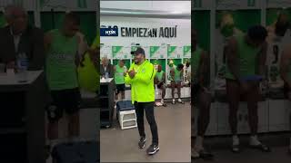 Cantante Nelson Velásquez sorprendió a los jugadores del Nacional previo al partido💚 [upl. by Eceinehs724]