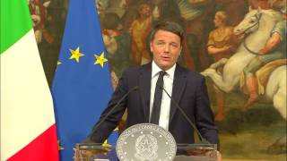 Conferenza Stampa del presidente del Consiglio Renzi 05122016 [upl. by Celtic471]