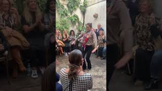 BAILAORA FLAMENCA EN UN PATIO ANDALUZ [upl. by Sihonn]