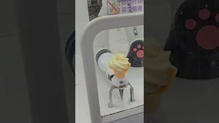 Así prepara helados un ROBOT en CHINA 🍦🤖 shorts  Brillante china viajarachina icecream robot [upl. by Hairem]