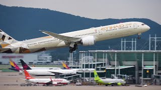 Etihad Dreamliner 78710 Wing flex Take offs at Seoul Incheon Airport [upl. by Hcirdeirf]