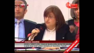 Kamer Genc  Fatma Sahin Tartisma Turk kadininin yeri [upl. by Alym396]