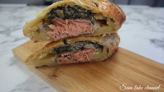 RECETTE DE SAUMON FEUILLETÉ OU SAUMON EN CROUTE TRÉS FACILE  EASY PUFF PASTRY SALMON WELLINGTON [upl. by Crudden]