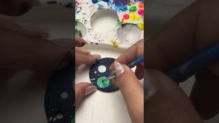 رسم ميداليه الفضاء 💫🪐art paint acrylic chain hudaart [upl. by Ycnay]