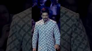 Shahrukh Khan the king of romance at function 🔥🔥 ytshorts bollywood shortsfeed shortsviral [upl. by Earahc]