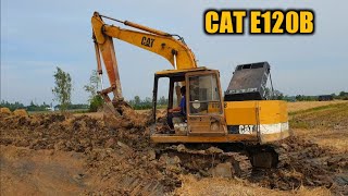 CAT E120B EXCAVATER [upl. by Inalan]