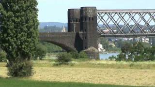 Das Örtchen Urmitz und seine Eisenbahnbrücke über den Rhein [upl. by Nahpets926]