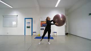 Physiotherapie Ausbildung Gruppentherapie Übungen mit Pezziball im Stand [upl. by Geibel]