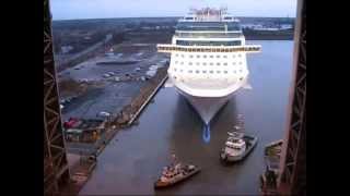 Ausdocken der Celebrity Eclipse  Undocking Celebrity Eclipse [upl. by Ximena]