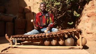 Balafon style quotSénoufoquot  Adama Diabaté  BaraGnouma [upl. by Carnay]