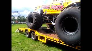 Monster Trucks  Armidale show 2021 The unload dramatic [upl. by Enitram94]