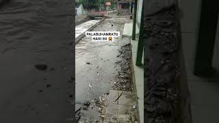 GELOMBANG TINGGI PELABUHANRATU SAPU RUMAH WARGA HARI INI [upl. by Eimak]