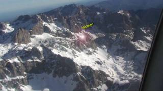 Montañas desde el aire PICOS DE EUROPA MACIZO CENTRAL [upl. by Frants]