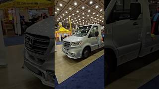 Traveling North America benz automobile mercedes decktruck towtruck travois [upl. by Zoe]