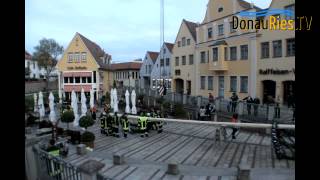 Feuerwehr Donauwörth stellt Maibaum 2015 im Ried auf [upl. by Soinotna]