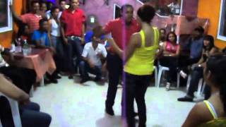 Bachata Estilo Dominicano 01  QuietoAqui [upl. by Ihtraa]