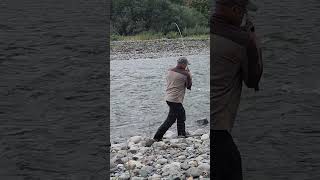 I caught a big jumping salmon by fishingI ❤️ salmon fishing Vedder river Canada 🇨🇦 3 [upl. by Grant]