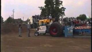 Tracteurs pulling à Fouron en 1988 [upl. by Ynnor]