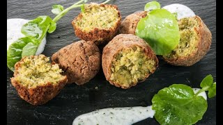 Falafel de pistachos con salsa de yogur  Bruno Oteiza [upl. by Canfield]