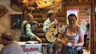 Alpenstarkstrom auf der Blockhütte Oberstaufen Aug 23 Video 4 Partyband [upl. by Euqinommod]