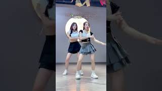 Hướng dẫn nhảy trend TikTok quot Tuyệt Sắcquot siêu đơn giản  Dance Tutorial shorts [upl. by Ellekram543]