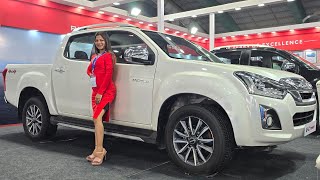 New ISUZU VCross 2024  DMax  Detailed Review  On Road Price Mileage Specifications [upl. by Adnohrahs874]