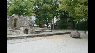 Monuments to Great Choral and Peitavas Synagoguewmv [upl. by Cassi776]