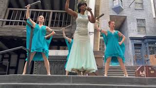 Celestina Warbeck and the Banshees show in Diagon Alley  Universal Studios  Saturday 28th May 2022 [upl. by Amaris]