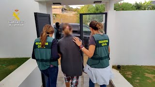 Dos detenidos por explotar a jóvenes ucranianas como empleadas de hogar [upl. by Vasiliki]