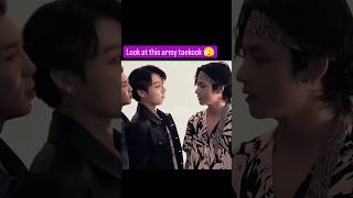 Nil Nil ankhiyon mein Taehyung reacting this jungkook 👀🤗 WhatsApp status 💕🫣🥹 bts tending shorts 💜 [upl. by Nolaj]