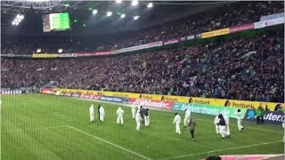 Gladbach  Köln 10 Platzsturm Köln Fans 14022015 [upl. by Hornstein]