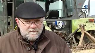 Un PV insolite pour un tracteur des DeuxSèvres [upl. by Eillo]