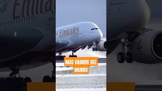 El avión comercial más grande del mundo curiosidades [upl. by Lulita]