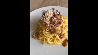 Pasta Carbonara Original con Huevo Está BRUTAL 😏 [upl. by Atirhs]