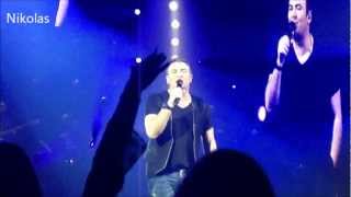 Antonis Remos  Mono min mou peis pos me agapas Tora se thelo Aponi kardia [upl. by Ahsienar]