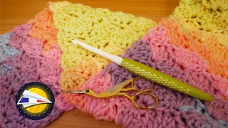 Crochet  Instructions point coquillage  Echarpe avec changement de couleurs [upl. by Elaweda]