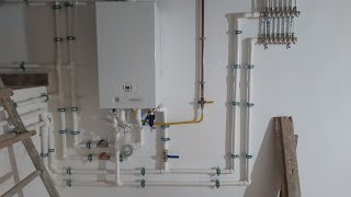 تركيب انابيب الشوديار فوق ارضية منزل قديم 3  installation chauffage central Sidi Bel Abbès 22 [upl. by Etterrag]