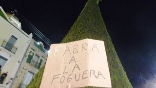 «Fabra a la Foguera» Així va rebre Canals el President Alberto Fabra [upl. by Nnaeirrac]