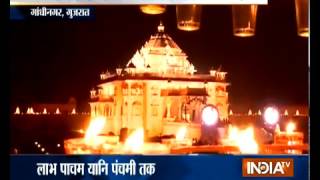 Akshardham Temple in Ahmedabad Lights up with 9000 Diyas on Diwali [upl. by Kean]