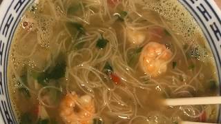 Soupe  Bouillon Thai rapide et FACILE [upl. by Ahtenek]