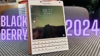 Jai Acheté un BlackBerry Passport en 2024  Encore Utilisable [upl. by Jarrett943]