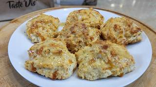 How to make Red Lobster Cheddar Bay Biscuits at home review [upl. by Kurth]