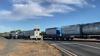 Sunraysia Highway Railway Crossing Cope Cope [upl. by Lleznov]